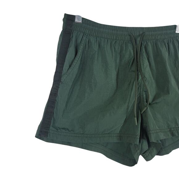 Athleta Expedition Short Green Black Strip Side Shorts 2 - Picture 2 of 5